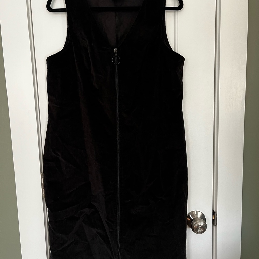 Fun Black Sleeveless Dress